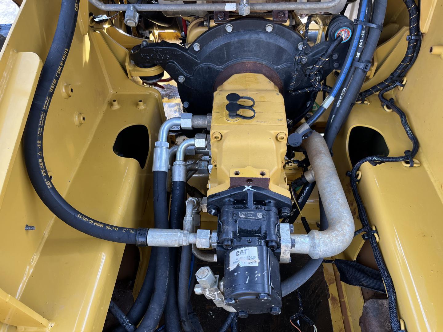 ./imagenes/INVOICE/2019/17026/MINICARGADOR CATERPILLAR 249D (62).JPG